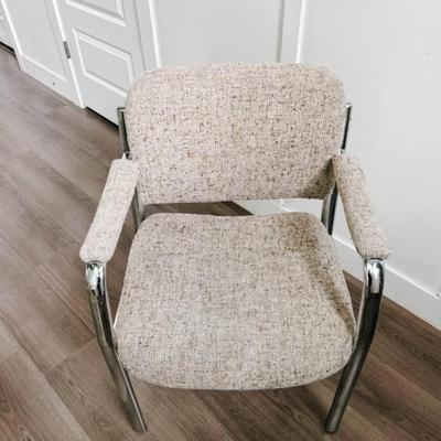 Vintage Mid Century 1970’s Natural Flecked Tweed Upholstered Armchair w/Chrome Frame