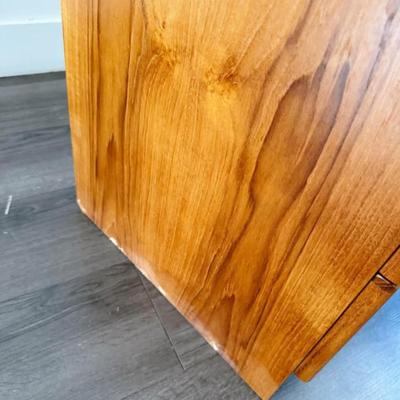 Vintage Mid Century 6-Drawer Danish Teak Wood Dresser w/Sleek Flat Facade Drawers & Sculptural Pulls
