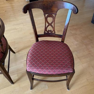 Antique-Style Dining Chairs (D-BM)