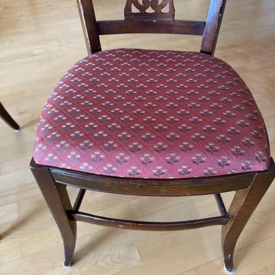 Antique-Style Dining Chairs (D-BM)