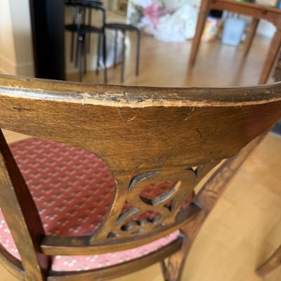 Antique-Style Dining Chairs (D-BM)