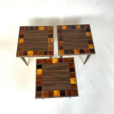 Sale Photo Thumbnail #184: Measurements:
16" Width, 16" Depth, 15.25" Height
