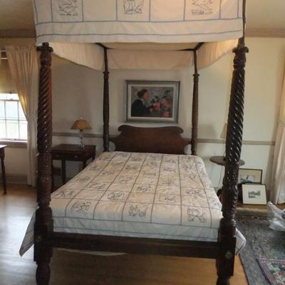 4 poster carved bed