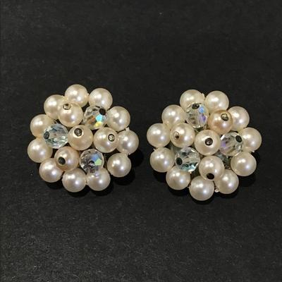 Beautiful Vintage crystal clip on earrings