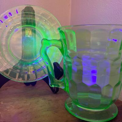 Uranium glass pitcher, glasses & S&P