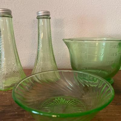 Uranium glass pitcher, glasses & S&P