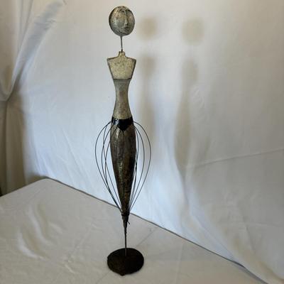 Abstract Female Figure Statue (D-BM)