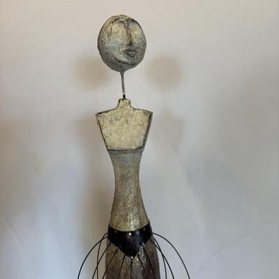 Abstract Female Figure Statue (D-BM)