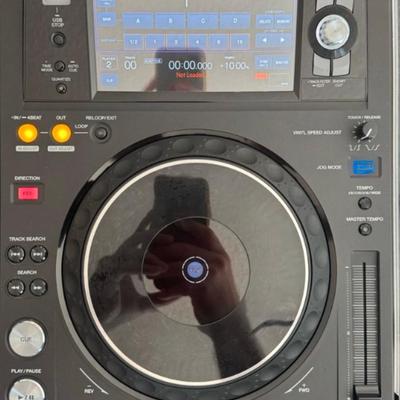 Pro DJ Gear: 2x Pioneer XDJ-1000MK2, 4-Channel DJM-750, Travel Case & Cables