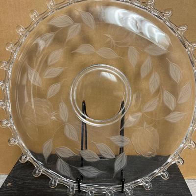 Sale Photo Thumbnail #197: Pretty etched Lariat platter, cake stand and 7 pretty champagnes