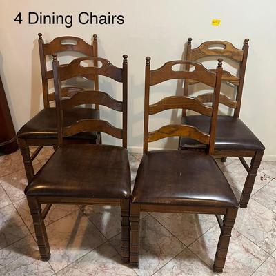 Wooden Dining table with 2 Leafs