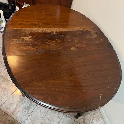 Oval Drop Leaf Dining Table