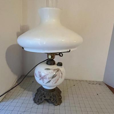 Vintage Floral Glass Electric Oil Lamp