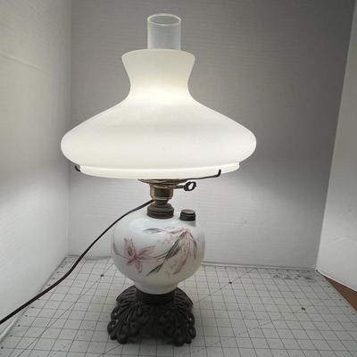 Vintage Floral Glass Electric Oil Lamp