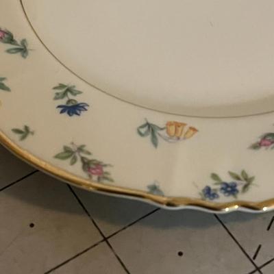 Syracuse ‘Suzanne’ China set
