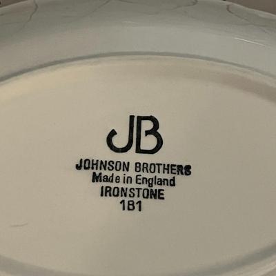 Johnson Bros Regency White Set