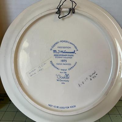 Goebel Hummel Anniversary Plate 1975