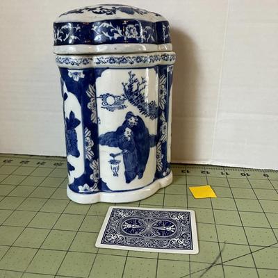 Blue & White Lidded Chinese Porcelain Jar