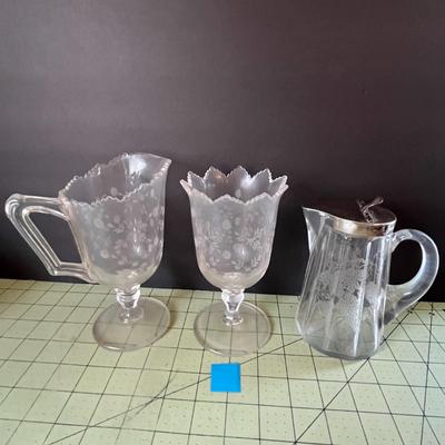 Etched Glass Creamer & Sugar Set