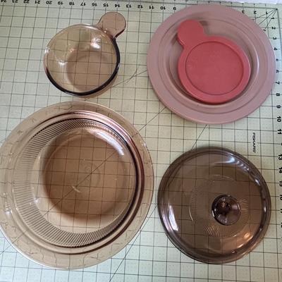 Vintage Visions Amber Glass Cookware Set – 5 Pieces with Lids and Silicone Mats