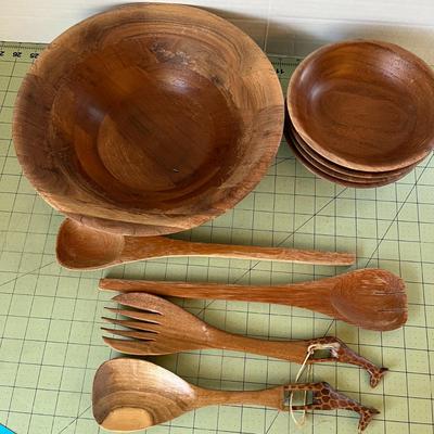 Vintage Wooden Salad Bowl Set with Utensils – 9-Piece