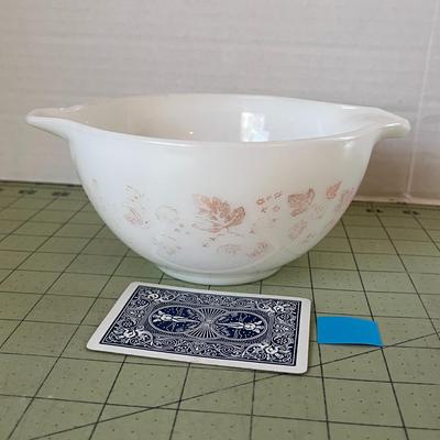 Vintage PYREX Mixing Bowl with Floral Pattern