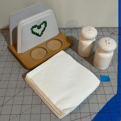 Vintage Napkin Holder with Salt & Pepper Shakers – Wooden Base