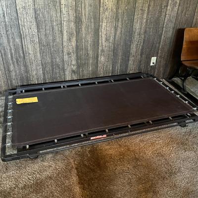 Folding Rollaway Bed Frame (Twin Size)
