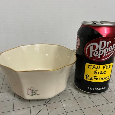 Hand Painted Bird Bowl with Gold Trim
