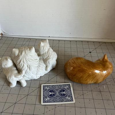 Cat Family Figurine & Sleeping Cat Sculpture