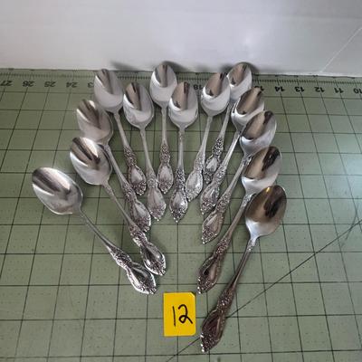 Vintage Ornate Stainless Flatware Set – 98 Piece Assortment