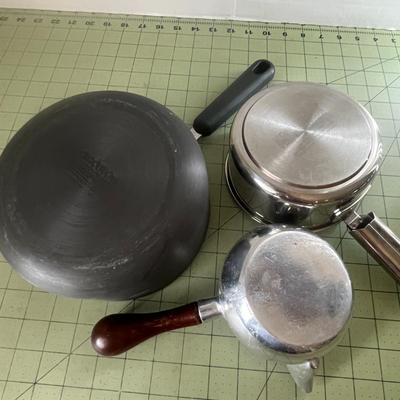 Vintage and Modern Saucepan Trio – Circulon, Stainless & Aluminum