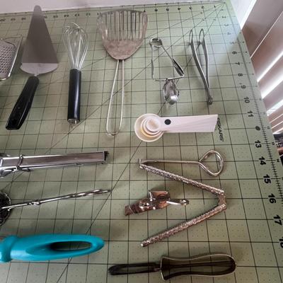 Mixed Kitchen Utensils Bundle