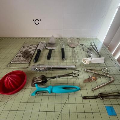 Mixed Kitchen Utensils Bundle