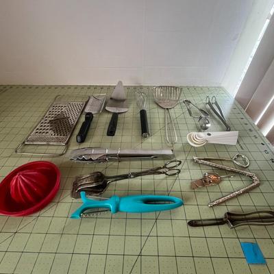 Mixed Kitchen Utensils Bundle