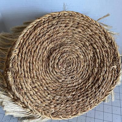 Round Fringe Handle Basket