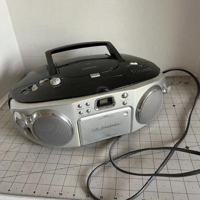 Stereo CD/Radio Casette Player/Recorder Silver