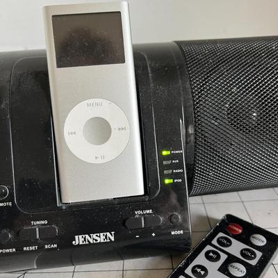 Jensen Universal iPod Docking Station Speaker