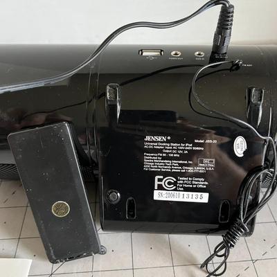 Jensen Universal iPod Docking Station Speaker
