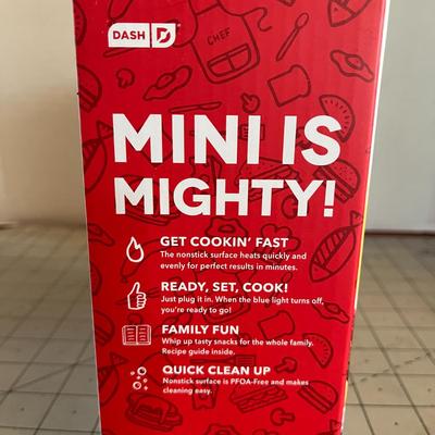 Red Mini Round Waffle Maker