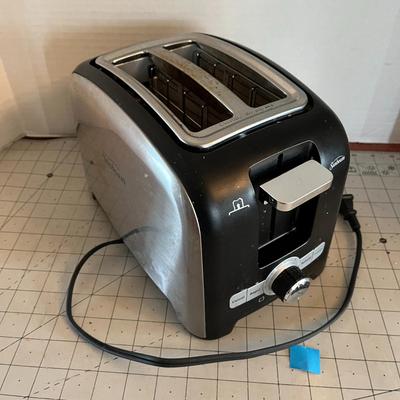 2 Slice Pop-Up Toaster