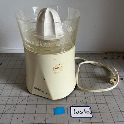 Oster Automatic Citrus Juicer