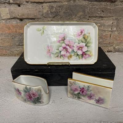 Sale Photo Thumbnail #274: Dresser tray, letter holder and spoon holder