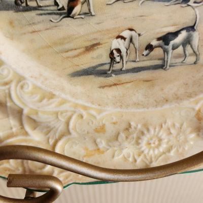 4 Wedgwood England Plates w Wall Holder Hunting Horses