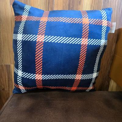 Denver Broncos Home Comfort Lot – Pillow, Robe & Rug