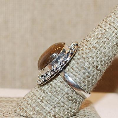 Size 9 OVAL TIGER EYE Gemstone Ring with Full Loops Surround on a Silver Tone Band (6.4g)