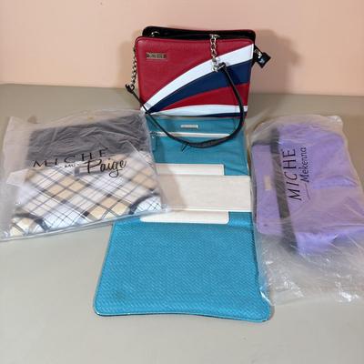 Sale Photo Thumbnail #246