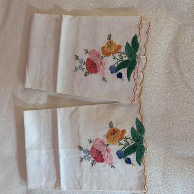 LOT 46X: Various Hand Embroidered Table Runners, Place Mats, Napkins and More!