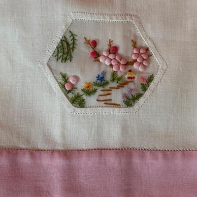 LOT 46X: Various Hand Embroidered Table Runners, Place Mats, Napkins and More!