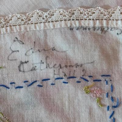 LOT 46X: Various Hand Embroidered Table Runners, Place Mats, Napkins and More!